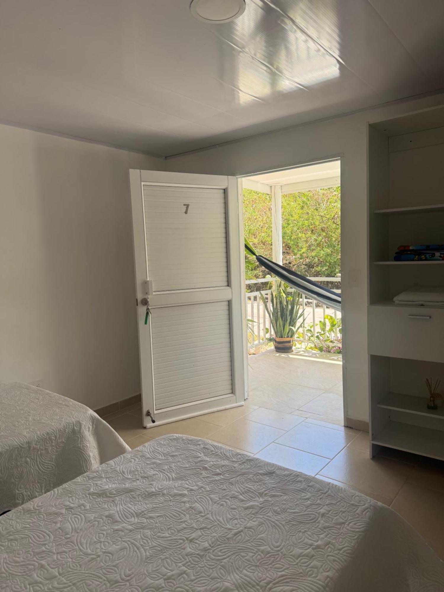 Leonor'S Guest House South West Bay المظهر الخارجي الصورة